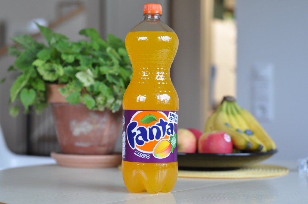 Фанта отзывы. Fanta манго. Fanta манго маракуйя. Фанта лайм 2002. Фанта маракуйя Мангуава.