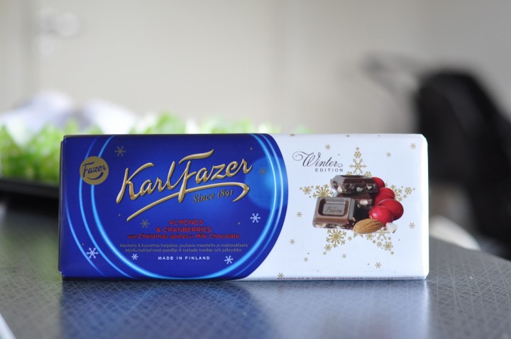 Fazer Winter Edition Almonds & Cranberries