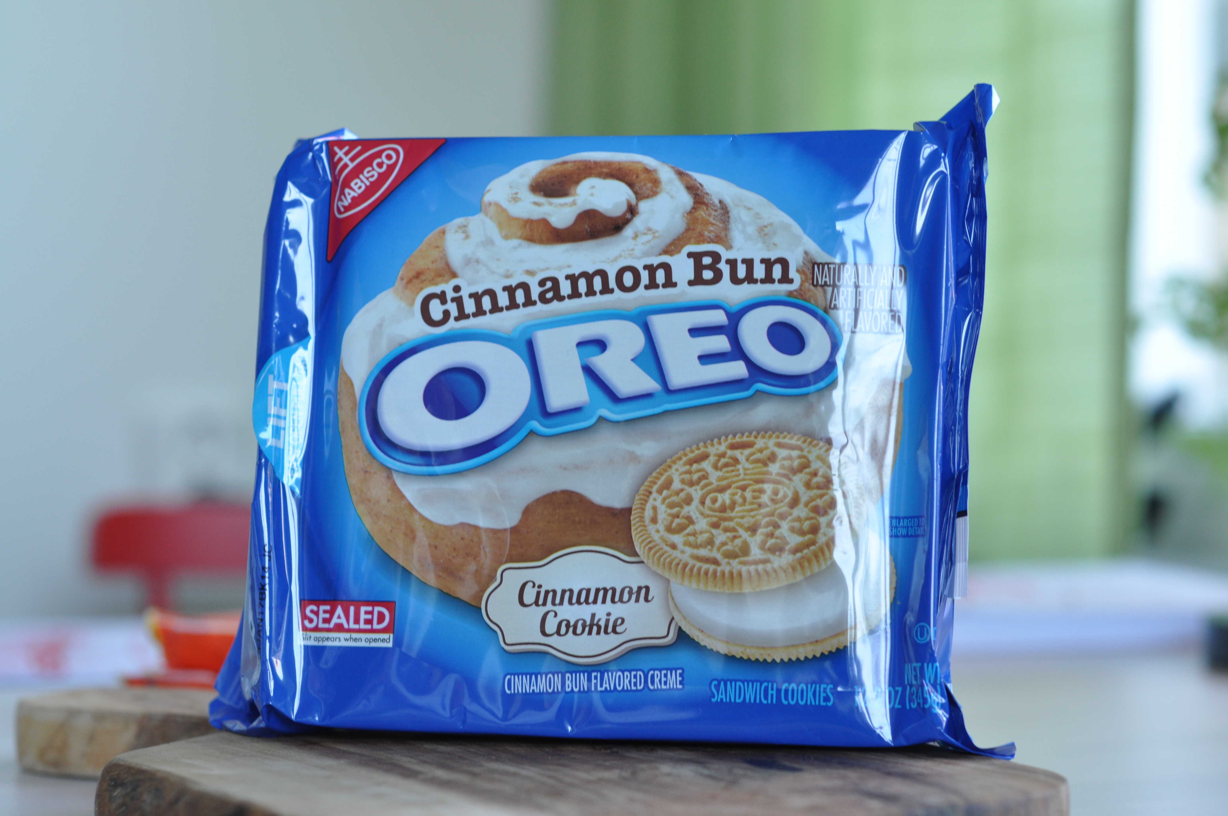 Cinnamon Bun Oreo