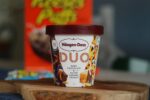 Häagen-Dazs DUO Dark Chocolate & Salted Caramel Crunch Häagen-Dazs DUO Dark Chocolate & Salted Caramel Crunch