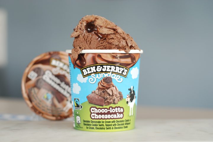 Ben & Jerry’s Sundae med smak Choco-lotta Cheesecake